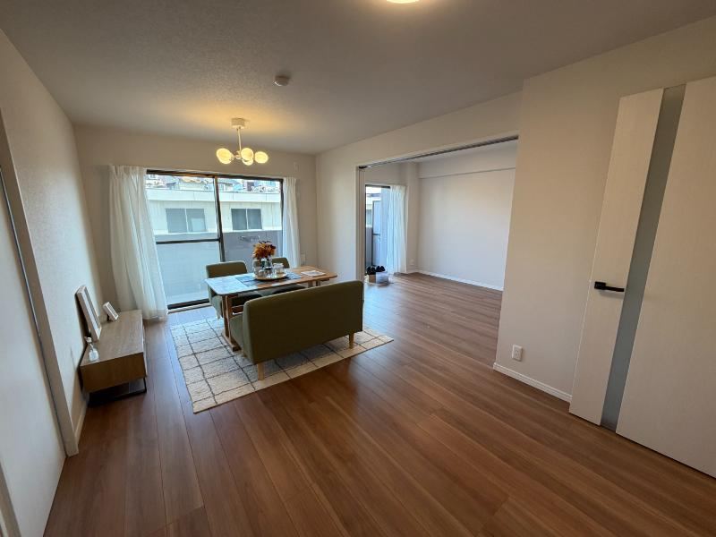 3LDK apartment in Fuchu, Aki District, Hiroshima - Photo 1