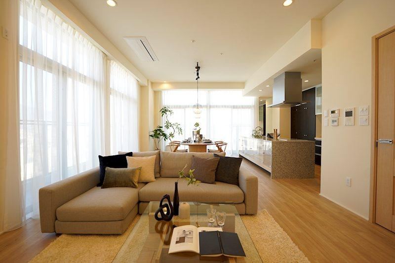 2LDK+S apartment in Chuo Ward, Kobe, Hyogo - Photo 1