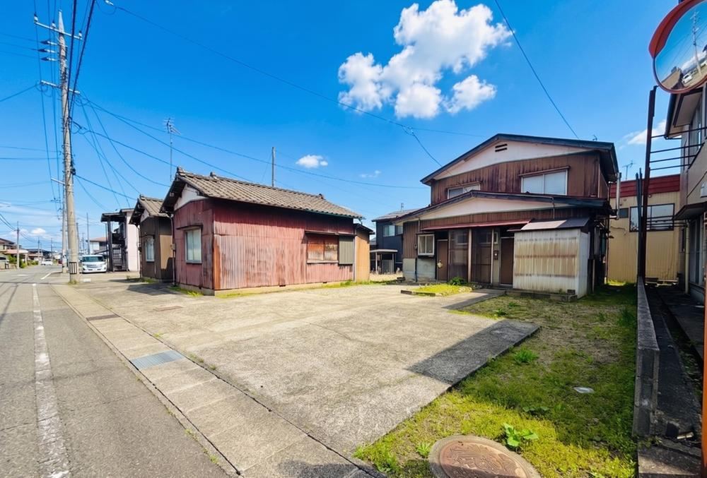 208 m² land in Nagaoka, Niigata - Photo 1