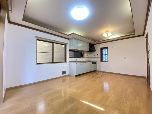 4LDK house in Minami Ward, Saitama - Photo 1