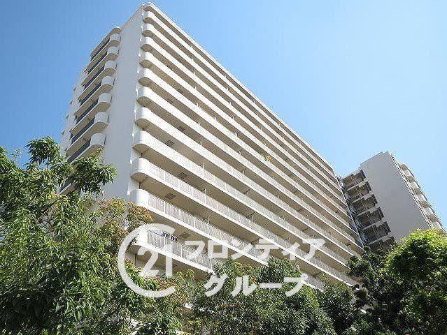 3LDK apartment in Joto Ward, Osaka - Photo 1