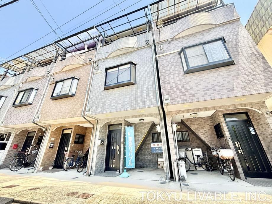 4DK house in Higashiosaka, Osaka - Photo 1