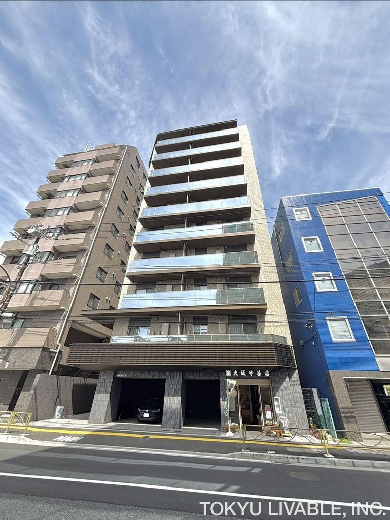 2LDK apartment in Bunkyo Ward, Tokyo - Photo 1