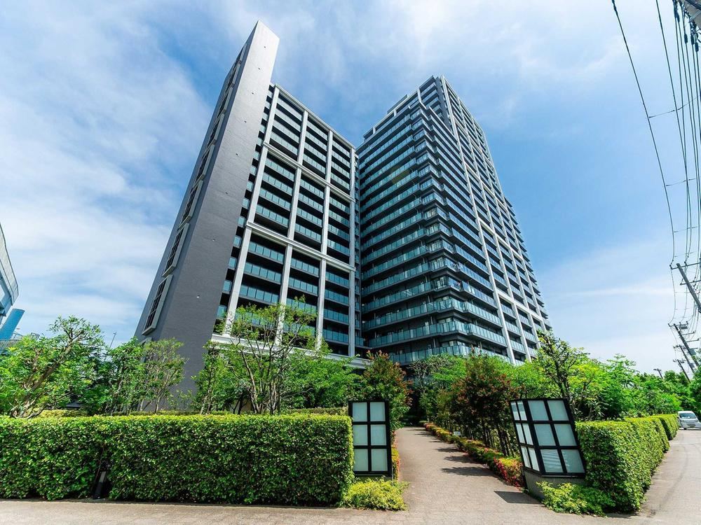 2LDK apartment in Shinagawa Ward, Tokyo - Photo 1