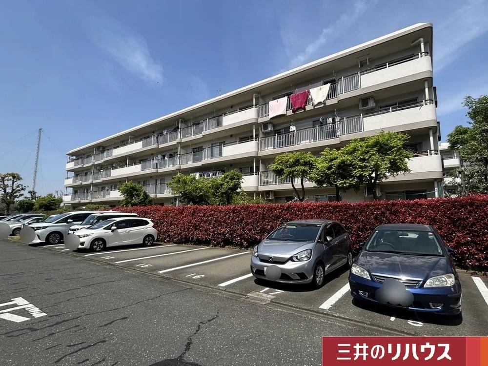 4LDK apartment in Tokorozawa, Saitama - Photo 1