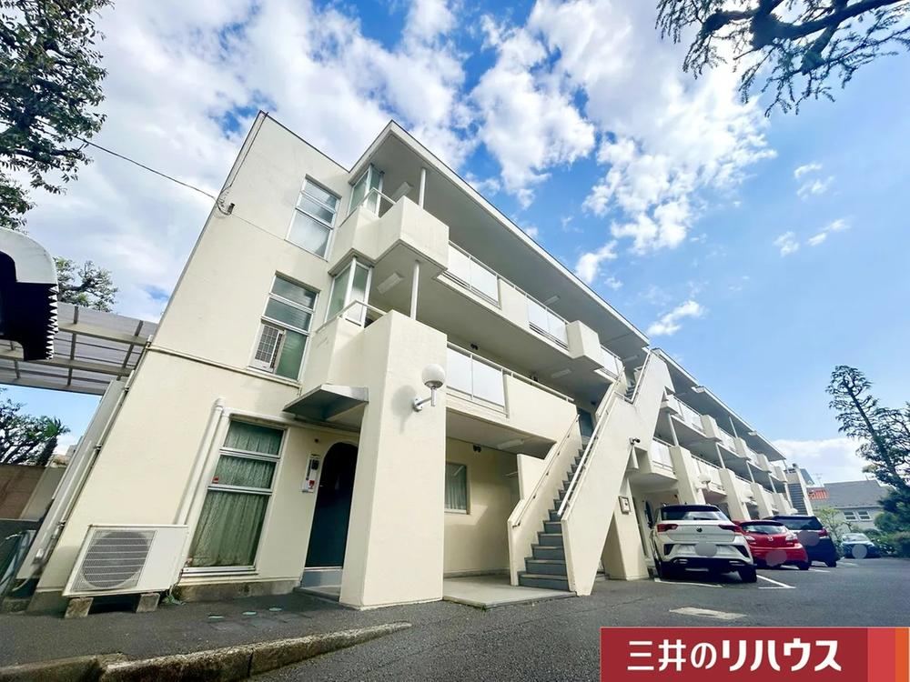 3LDK apartment in Setagaya Ward, Tokyo - Photo 1