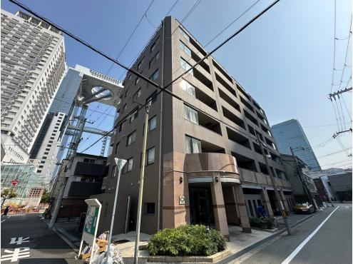 2LDK+S apartment in Kita Ward, Osaka - Photo 1