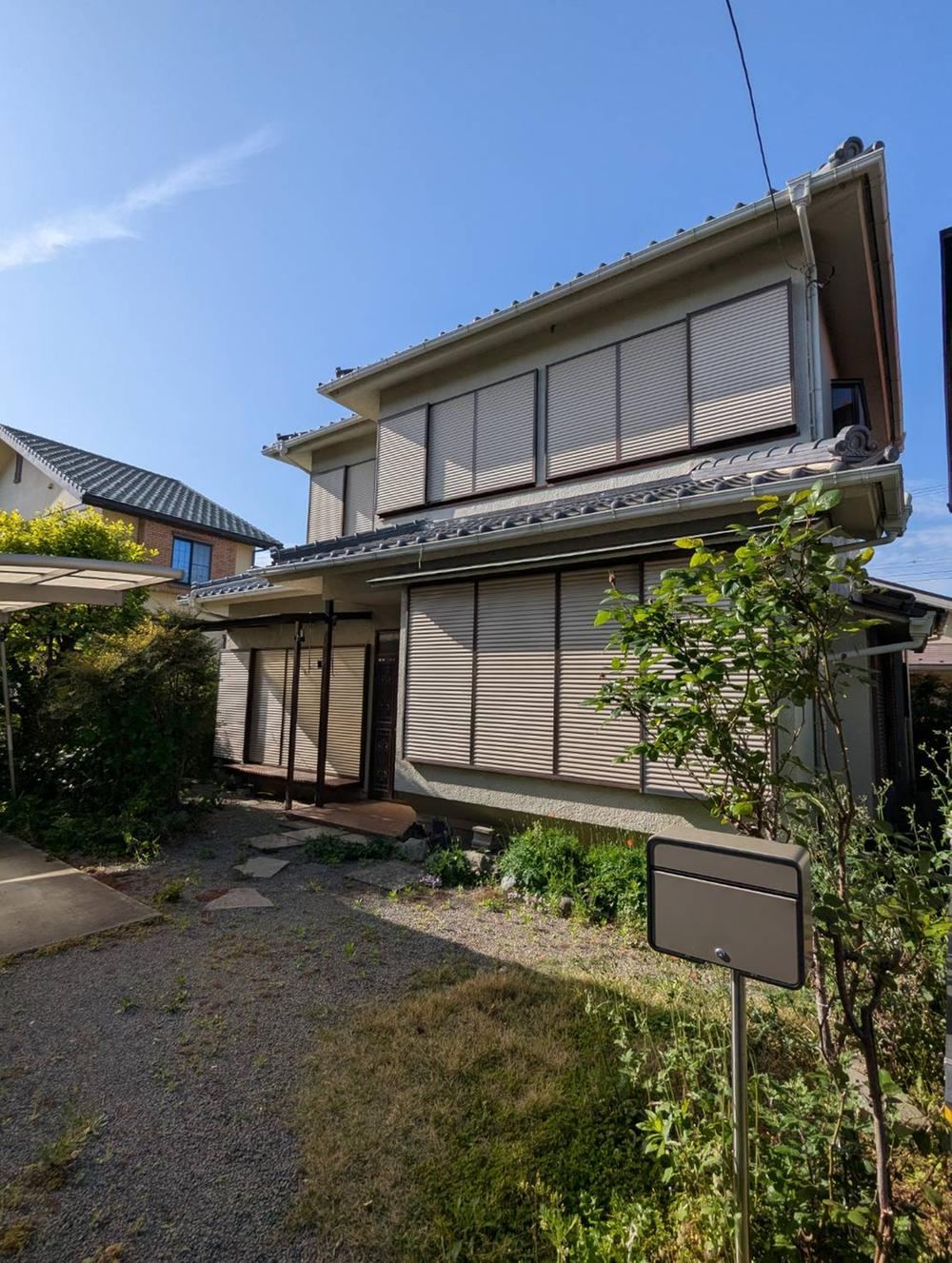5LDK house in Hiratsuka, Kanagawa - Photo 1