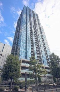 2LDK apartment in Shinagawa Ward, Tokyo - Photo 1