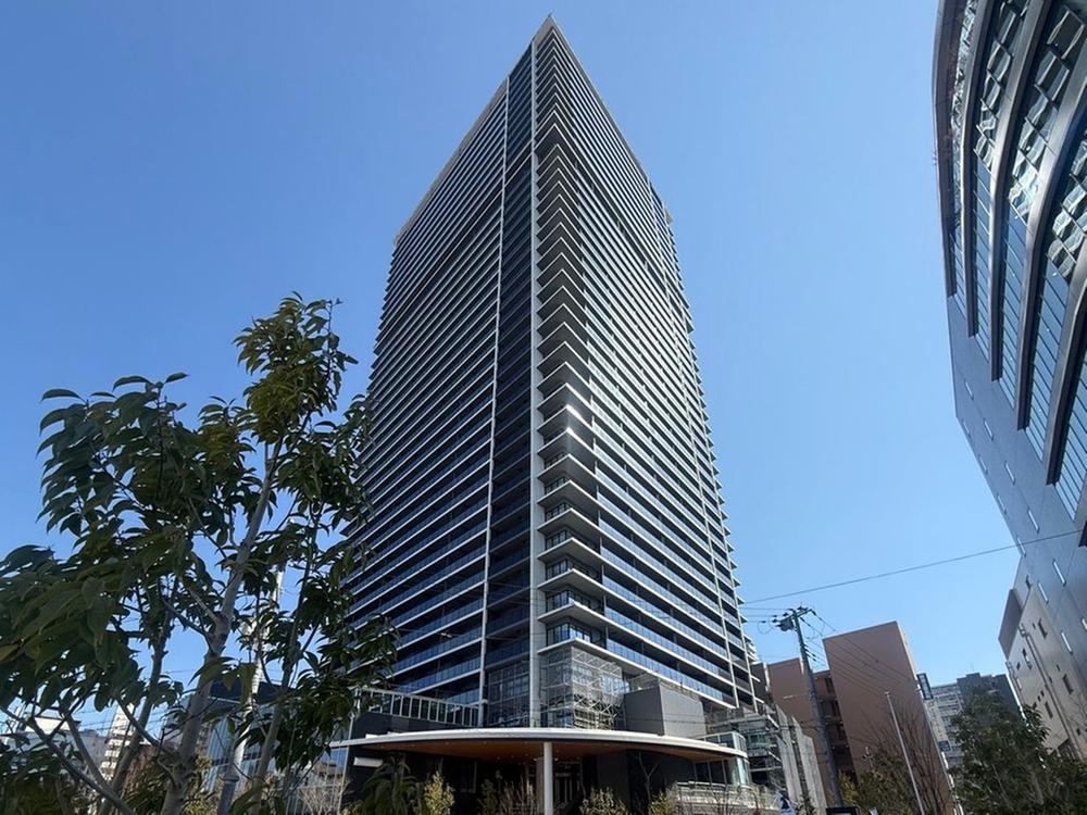 2LDK apartment in Yodogawa Ward, Osaka - Photo 1