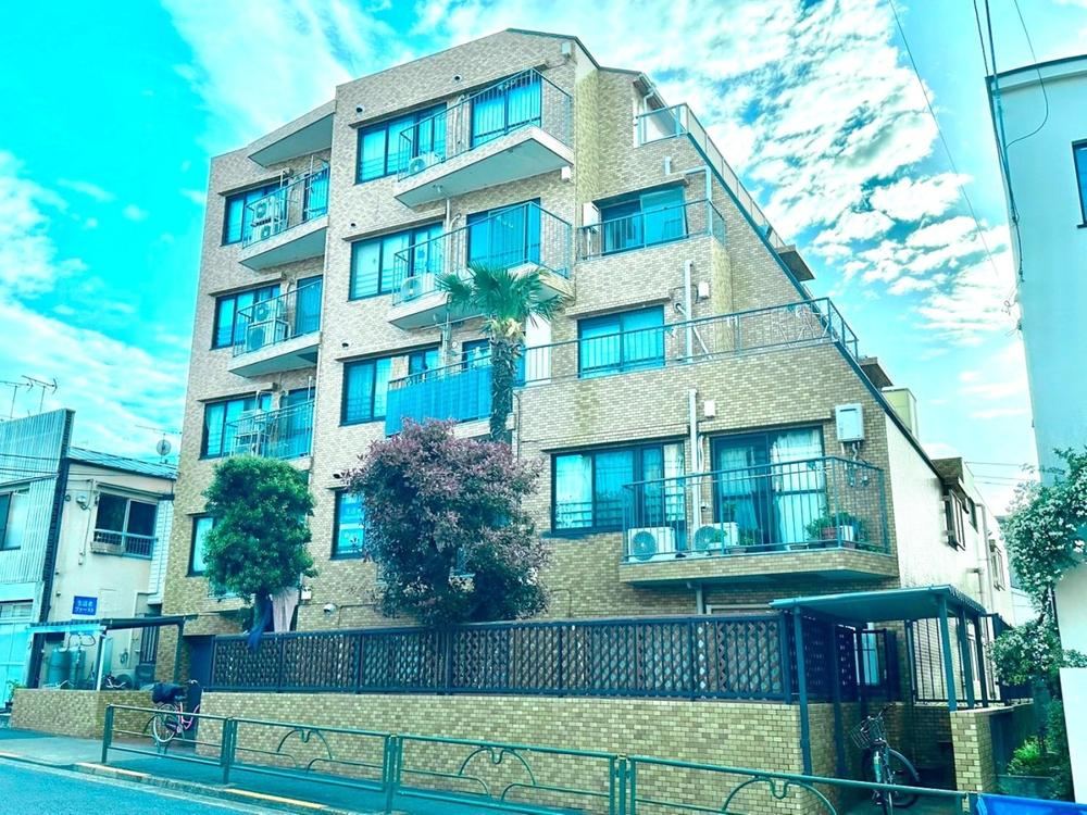 2LDK apartment in Nerima Ward, Tokyo - Photo 1