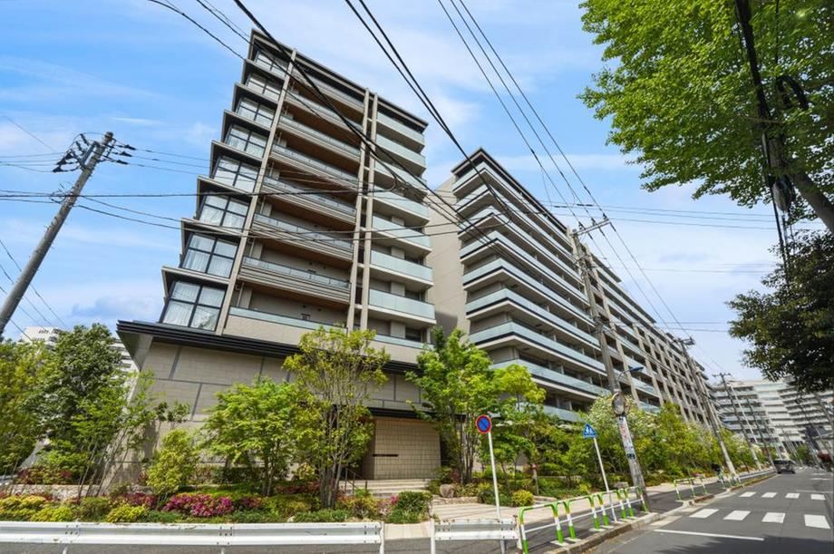 3LDK apartment in Kita Ward, Tokyo - Photo 1