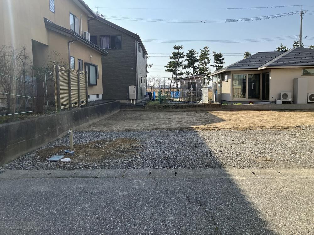 135 m² land in Tsubata, Kahoku District, Ishikawa - Photo 1