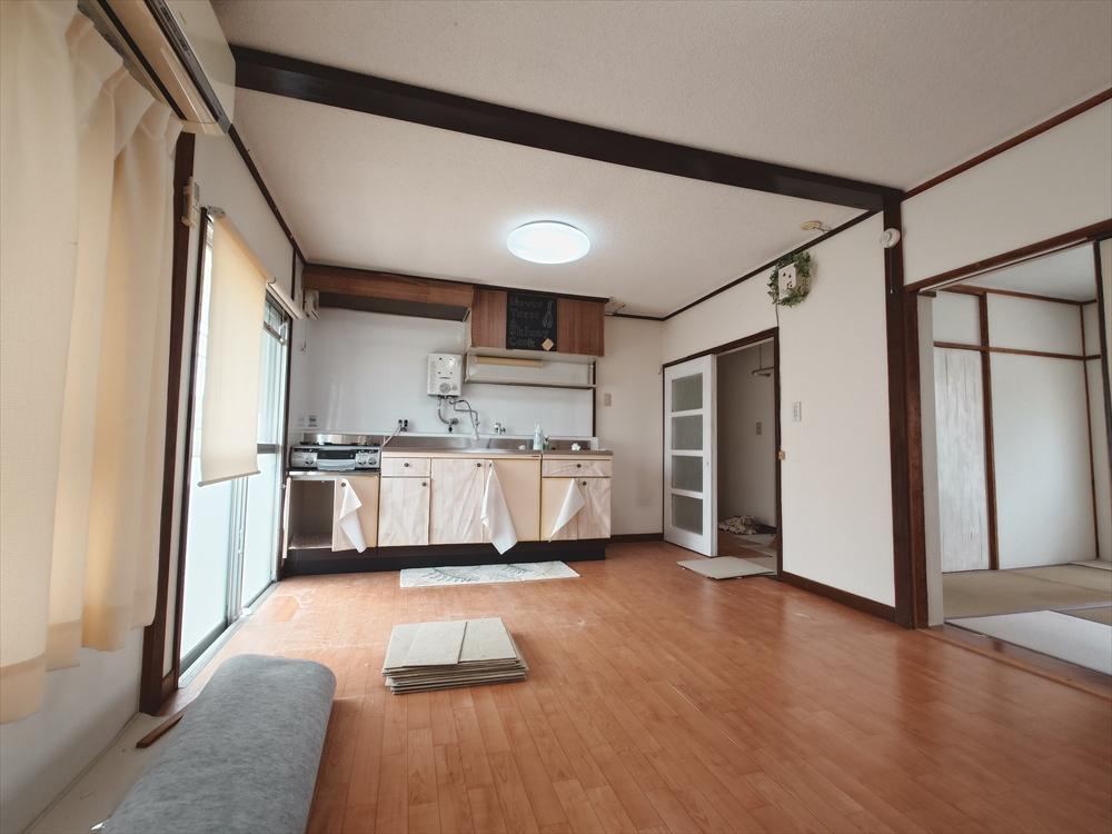 2LDK apartment in Osakasayama, Osaka - Photo 1