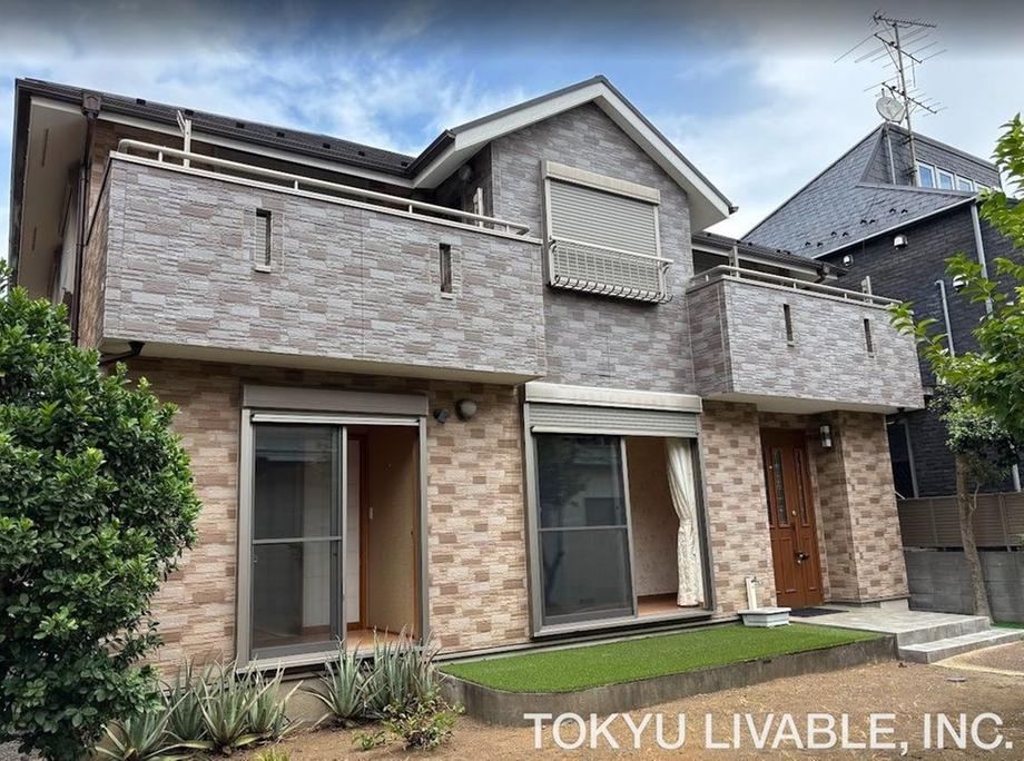 5LDK+S house in Suginami Ward, Tokyo - Photo 1