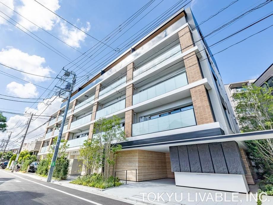 2LDK+S apartment in Setagaya Ward, Tokyo - Photo 1
