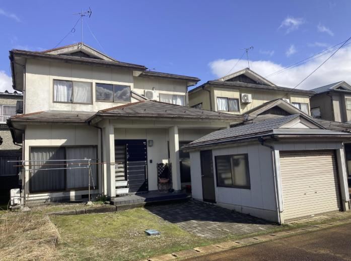 4LDK house in Tsubame, Niigata - Photo 1