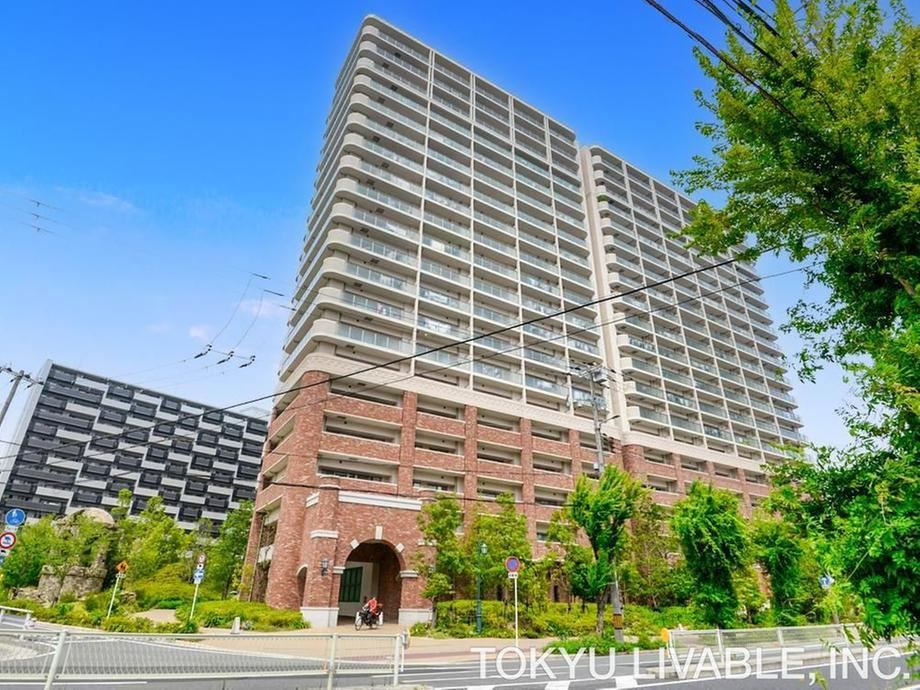 2LDK apartment in Fukushima Ward, Osaka - Photo 1