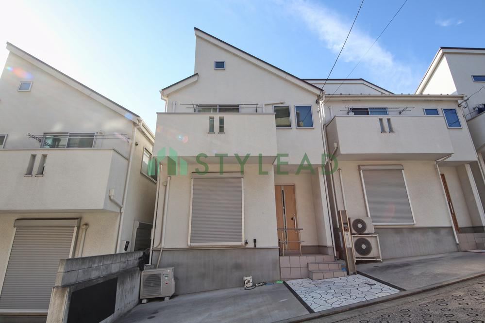 4LDK house in Naka Ward, Yokohama, Kanagawa - Photo 1