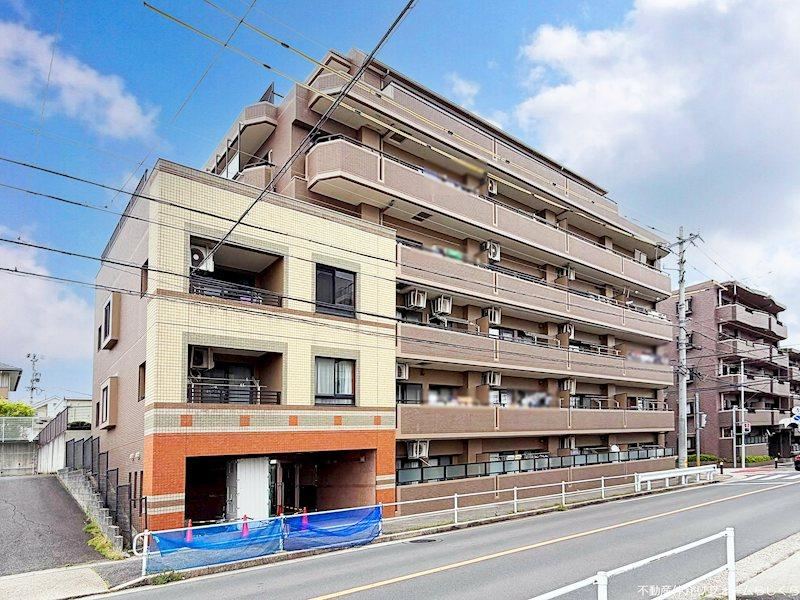 4LDK+S apartment in Tempaku Ward, Nagoya, Aichi - Photo 1