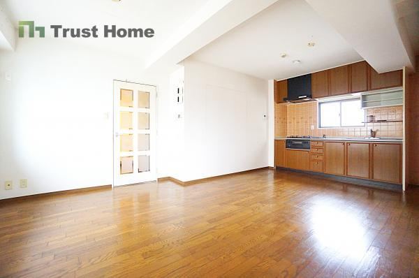 3LDK apartment in Takarazuka, Hyogo - Photo 1