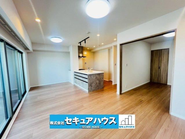3LDK apartment in Kariya, Aichi - Photo 1
