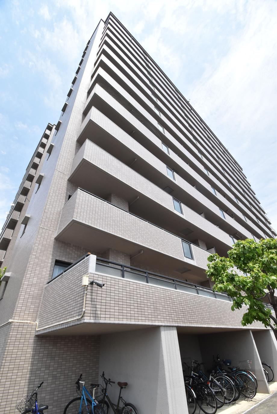 4LDK apartment in Chuo Ward, Kumamoto - Photo 1