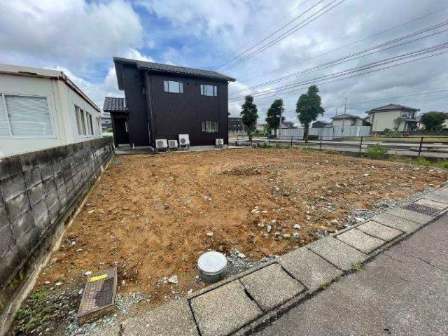 165 m² land in Kaga, Ishikawa - Photo 1