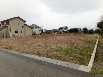 plot of land in Kaga