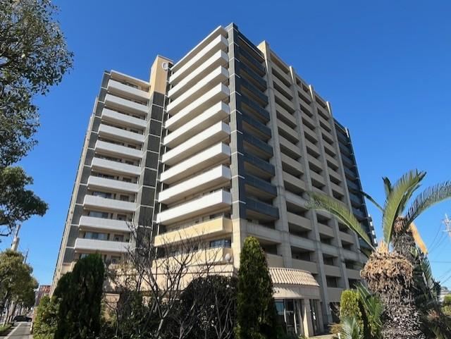 3LDK apartment in Kagoshima, Kagoshima - Photo 1