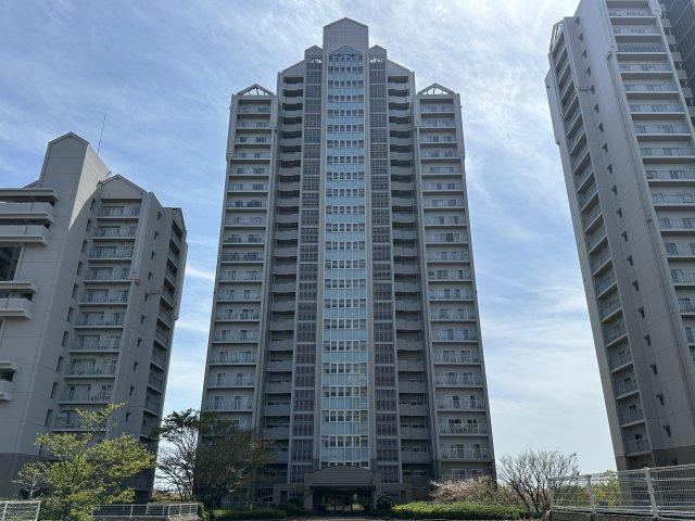 3LDK apartment in Nishi Ward, Kobe, Hyogo - Photo 1