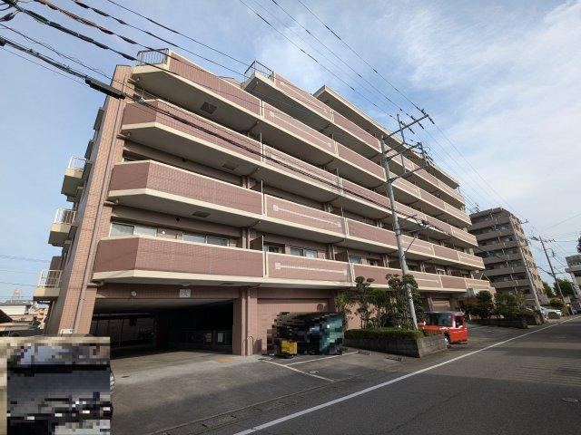 4LDK apartment in Utsunomiya, Tochigi - Photo 1
