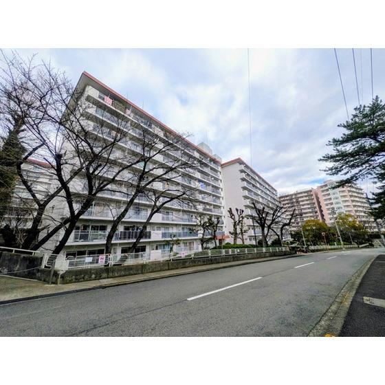 3LDK apartment in Osakasayama, Osaka - Photo 1