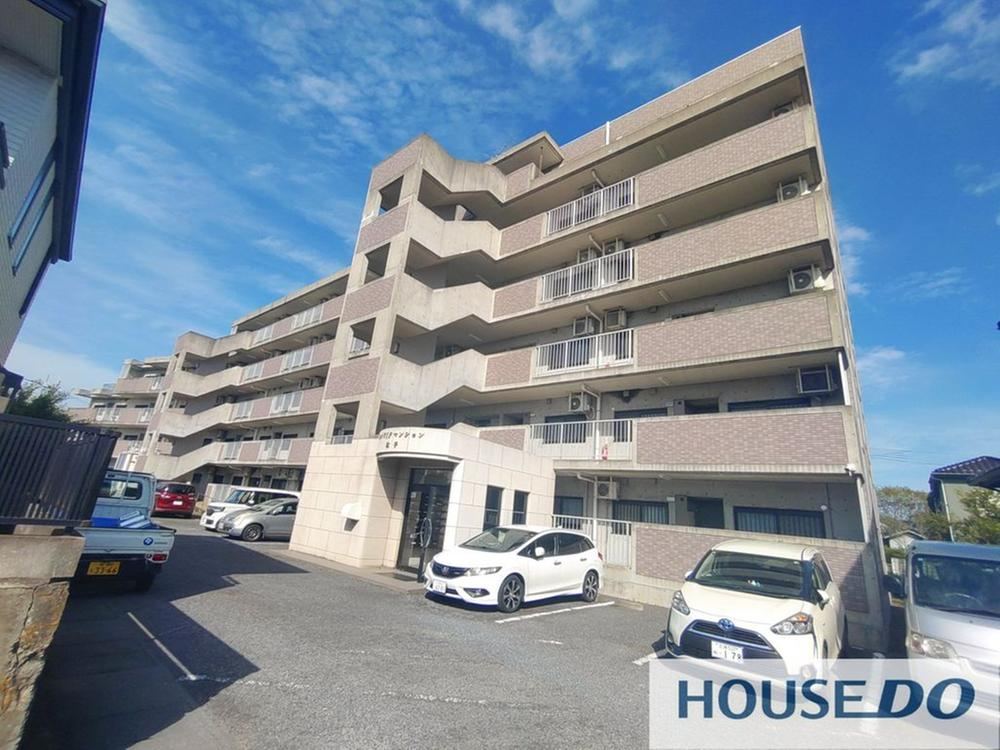4LDK apartment in Toride, Ibaraki - Photo 1