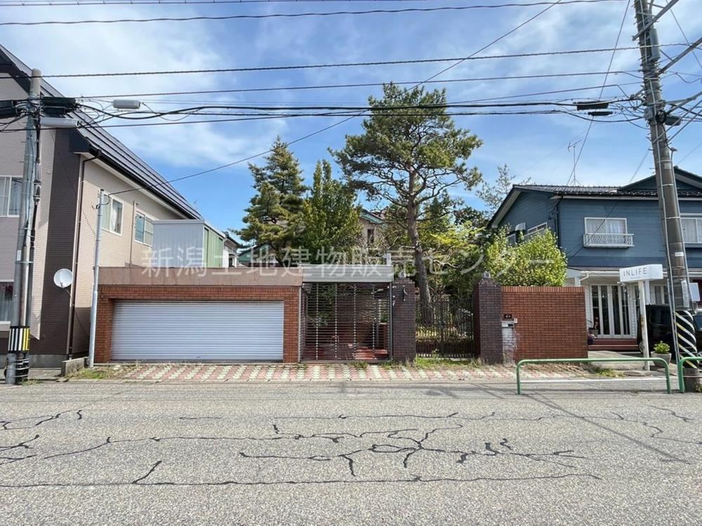 694 m² land in Nishi Ward, Niigata - Photo 1