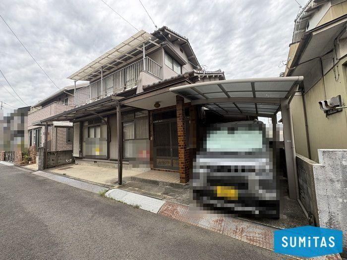 6LDK house in Matsuyama, Ehime - Photo 1