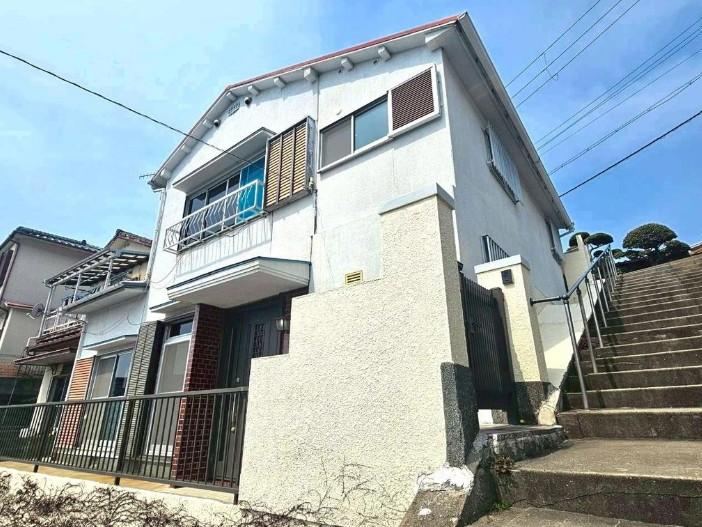 5DK+S house in Tarumi Ward, Kobe, Hyogo - Photo 1