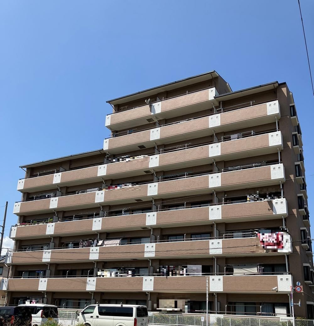 1LDK+S apartment in Hamura, Tokyo - Photo 1