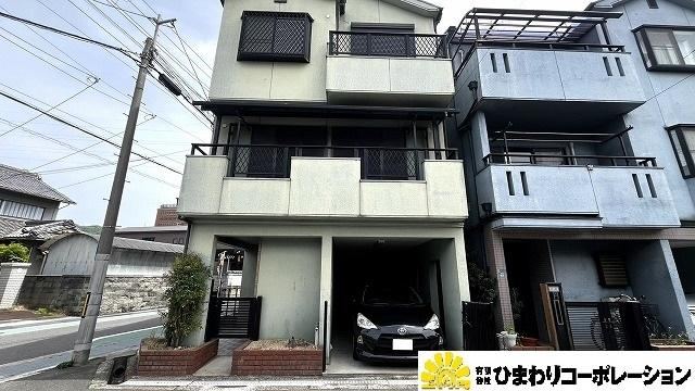 3DK house in Daito, Osaka - Photo 1