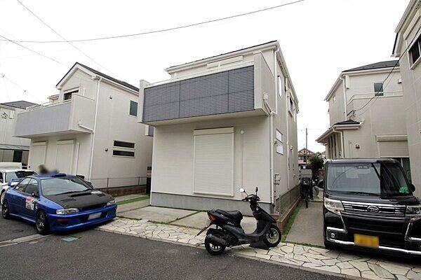 4LDK house in Niiza, Saitama - Photo 1