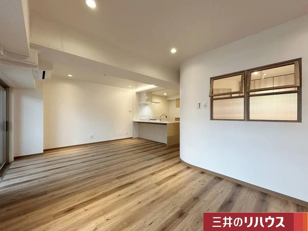 3LDK apartment in Suminoe Ward, Osaka - Photo 1