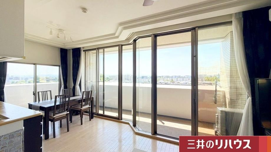 4LDK apartment in Suita, Osaka - Photo 1