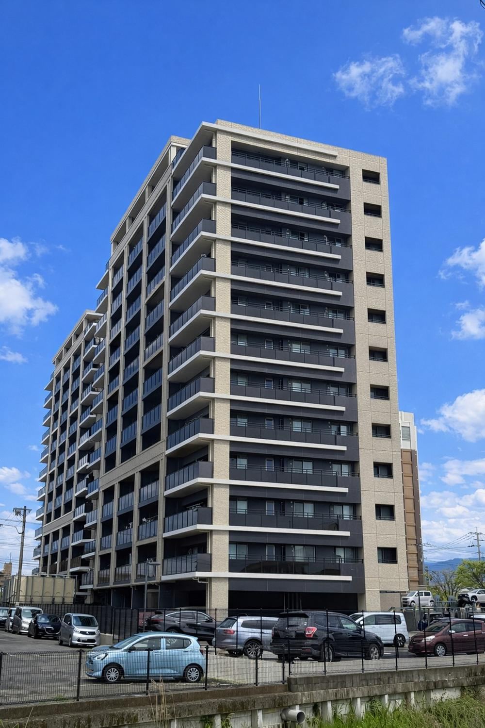 3LDK apartment in Saga, Saga - Photo 1