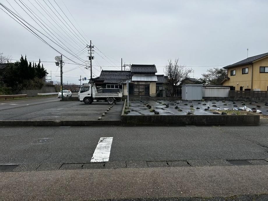 501 m² land in Hakui, Ishikawa - Photo 1