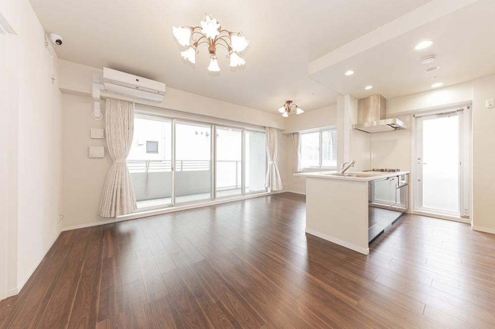 3LDK apartment in Tennoji Ward, Osaka - Photo 1
