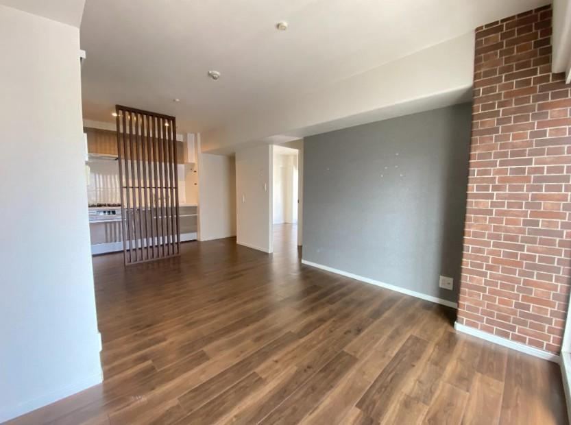 2LDK+S apartment in Kita Ward, Osaka - Photo 1