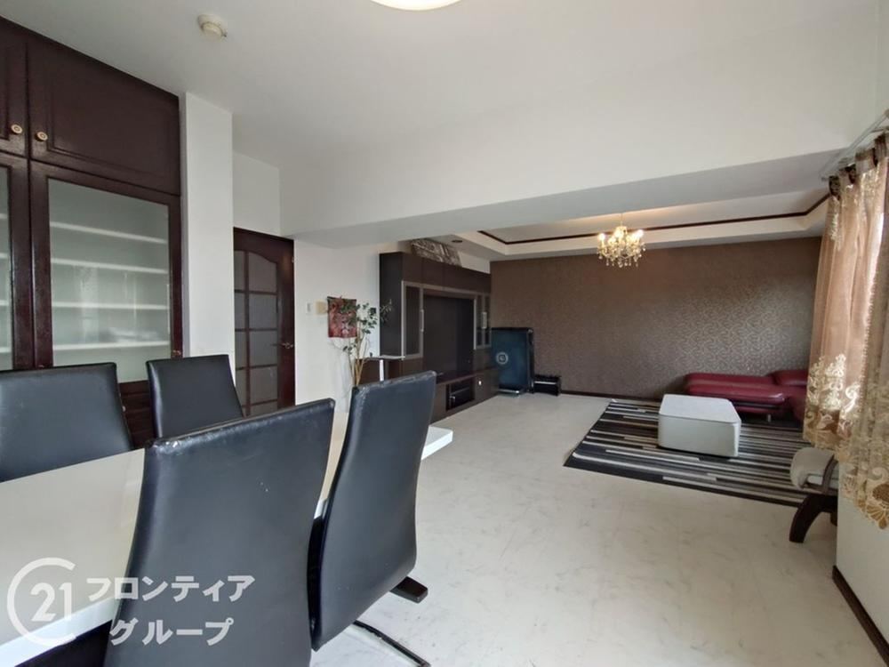 3LDK apartment in Amagasaki, Hyogo - Photo 1