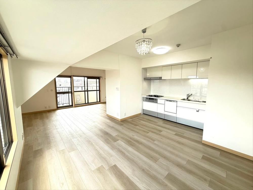 2LDK apartment in Meito Ward, Nagoya, Aichi - Photo 1