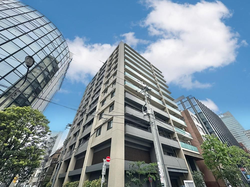 2LDK apartment in Chiyoda Ward, Tokyo - Photo 1