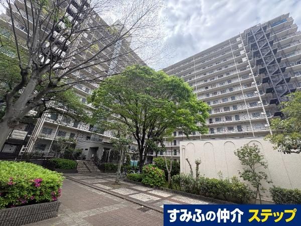 4K apartment in Higashiosaka, Osaka - Photo 1